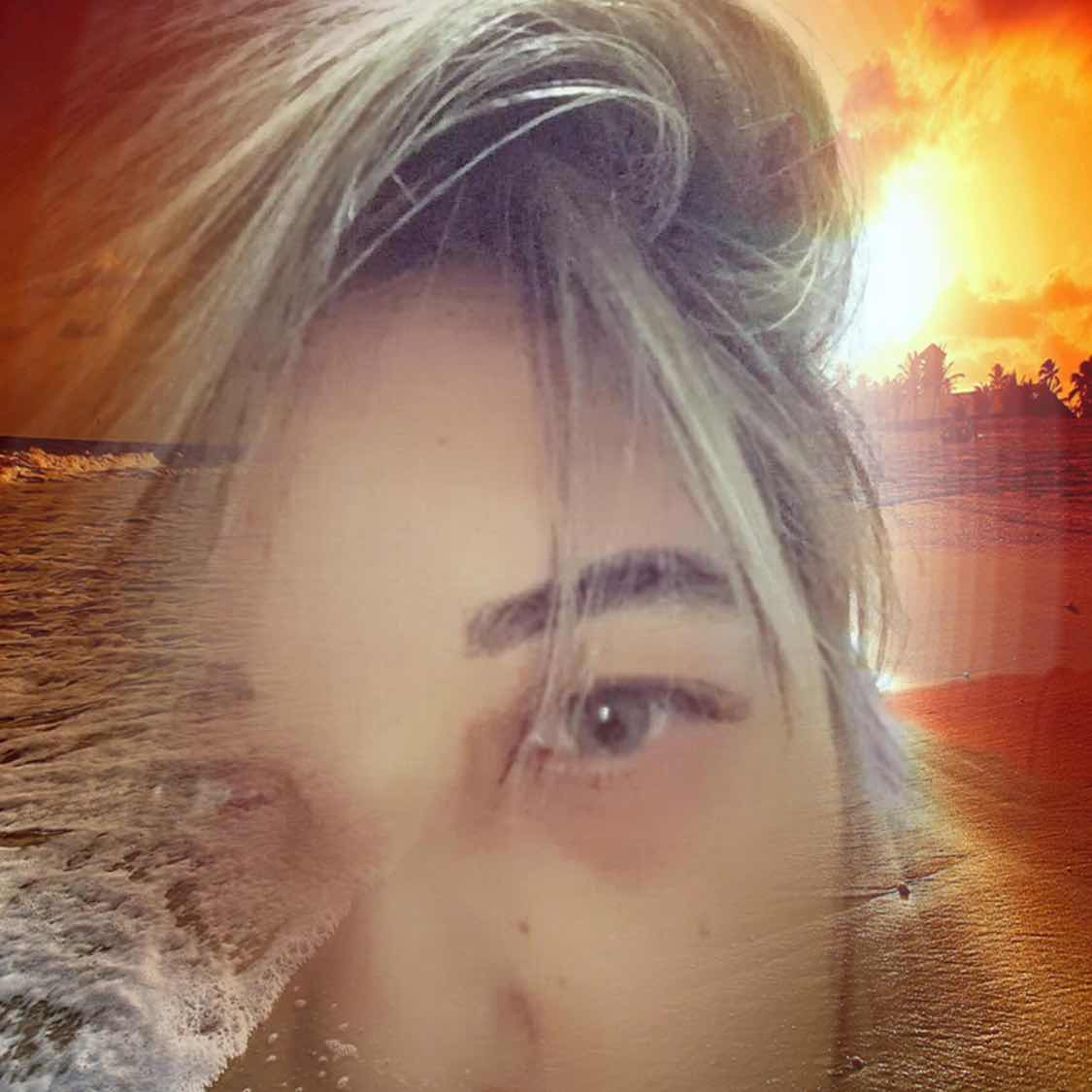 goodnovel comment avatar