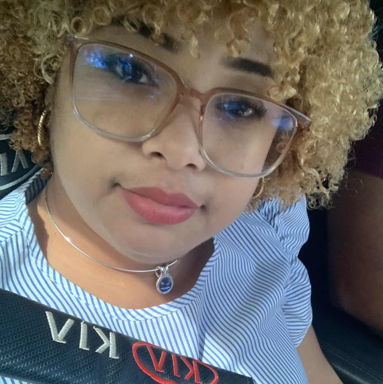 goodnovel comment avatar