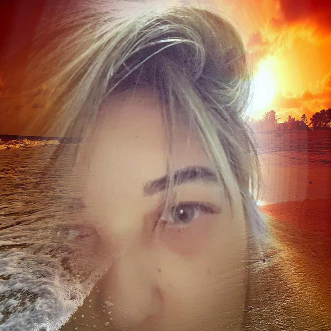 goodnovel comment avatar