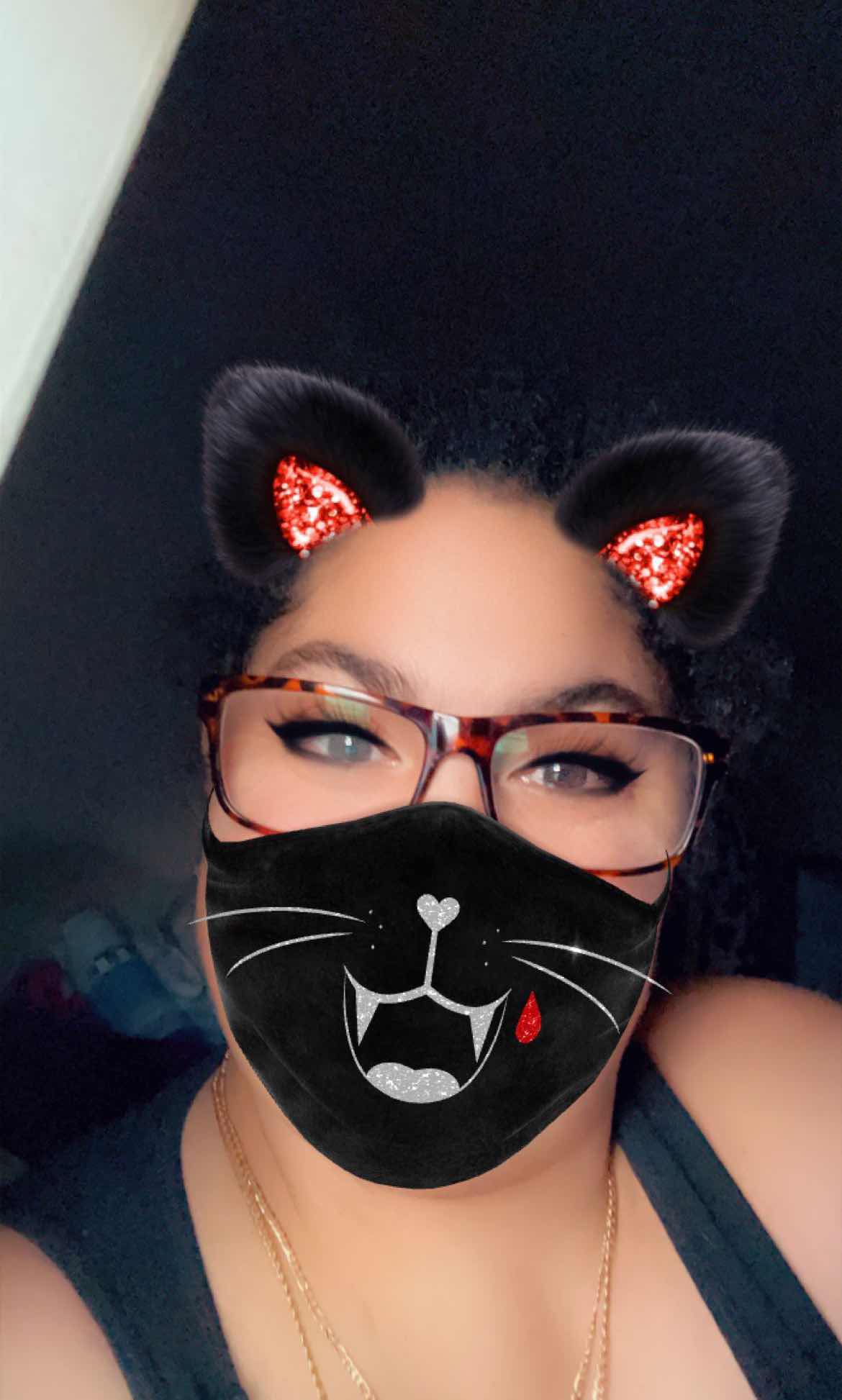 goodnovel comment avatar